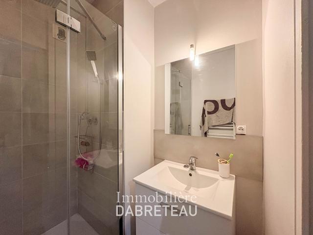 Appartement 5 pièces, 112 m² à louer à Villeurbanne 69100