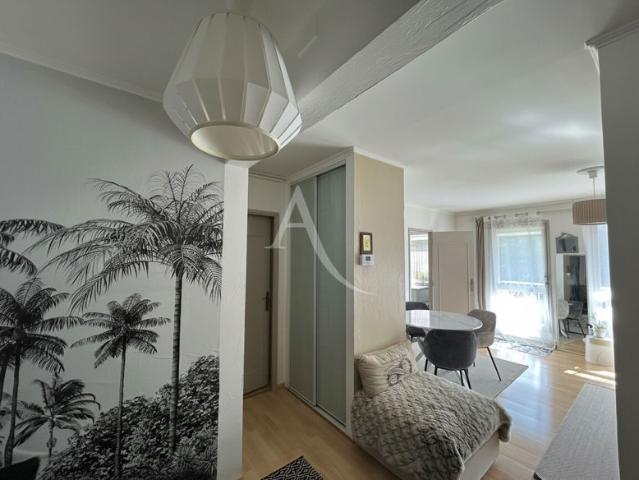 Appartement 5 pièces 115 m2 avec ascenseur + stationnement