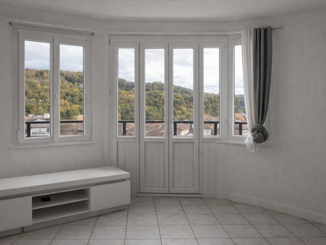 ? Appartement 5 pièces – 119 m² total – Centre ville de Valserhône – Vendu occupé