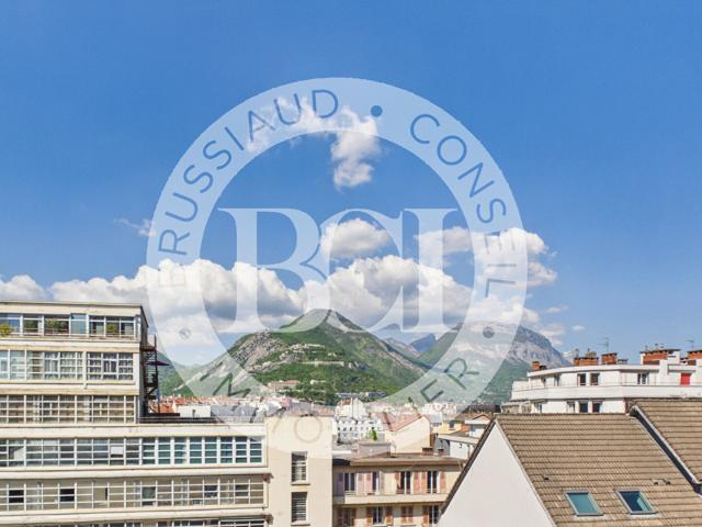 Appartement 5 pièces 121 m²