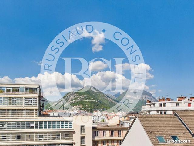 Appartement 5 pièces 121 m²