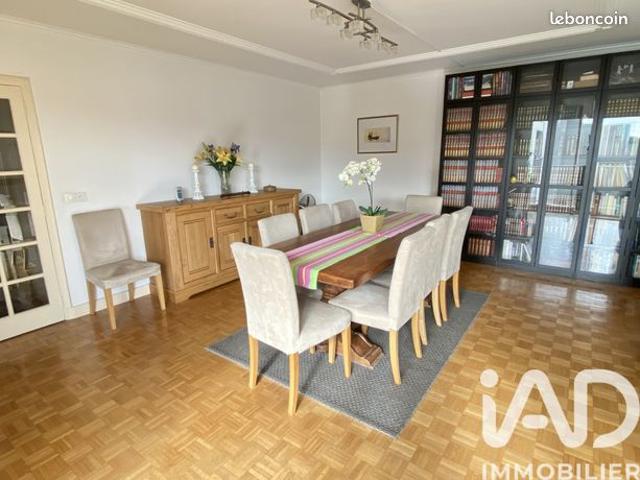 Appartement 5 pièces 121 m²