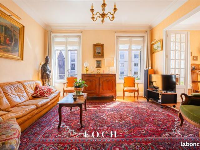 Appartement 5 pièces 121 m²