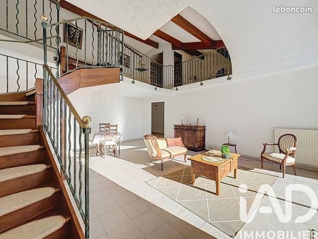 Appartement 5 pièces 121 m²