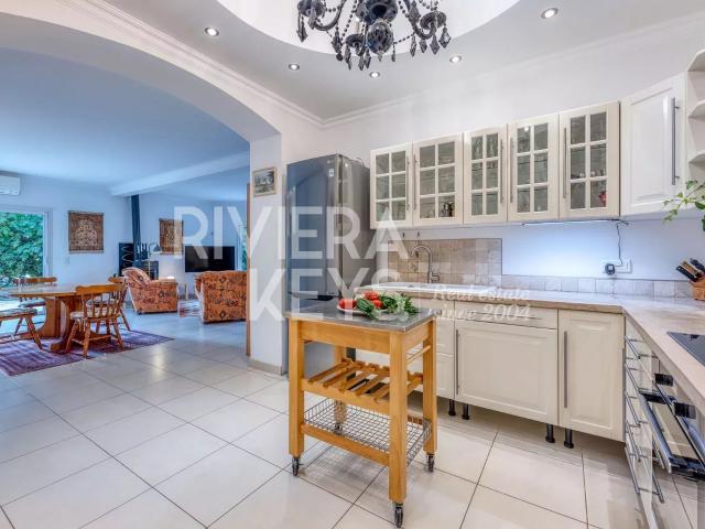 Appartement 5 pièces 121 m²