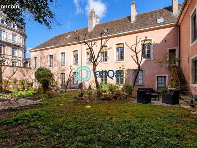 Appartement 5 pièces 121 m²