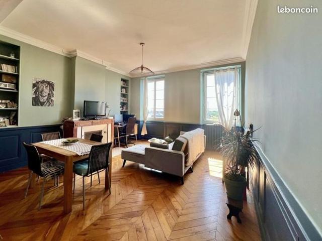 Appartement 5 pièces 121 m²