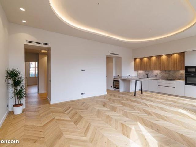 Appartement 5 pièces 121 m²