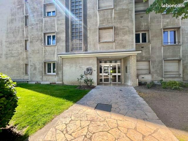 Appartement 5 pièces 121 m²
