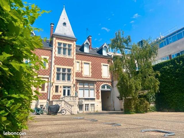 Appartement 5 pièces 122 m²