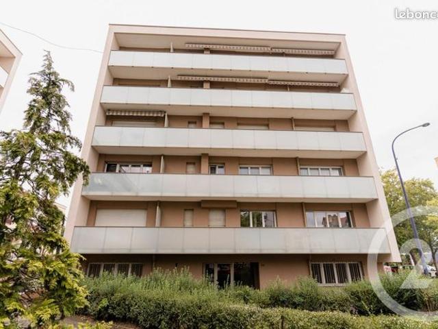 Appartement 5 pièces 122 m²