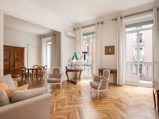 Appartement 5 pièces 122 m²