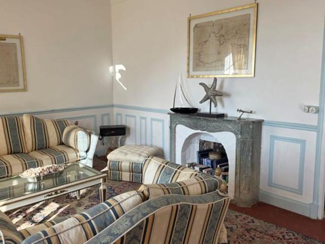 Appartement 5 pièces, 122 m² à louer à Villefranche sur Mer 06230