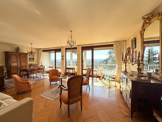 Appartement 5 pièces 124 m²
