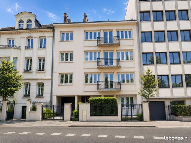 Appartement 5 pièces 126 m²