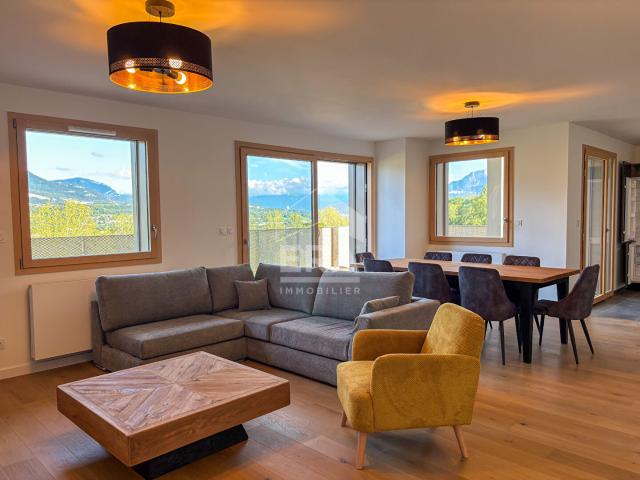 Appartement 5 pièces, 126 m² à louer à La Motte Servolex 73290