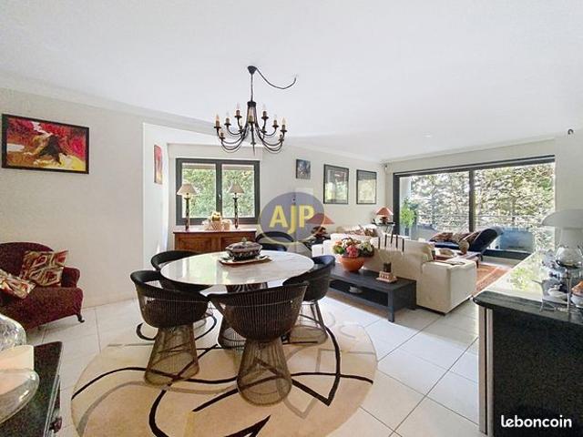 Appartement 5 pièces 127 m²