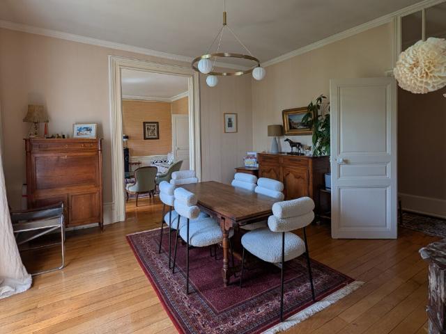 Appartement 5 pièces 127 m²