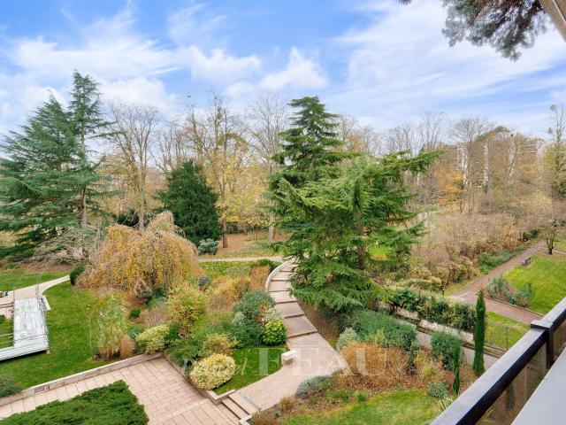 Appartement 5 pièces 127 m²
