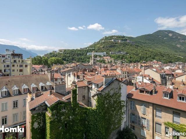 Appartement 5 pièces 129 m²