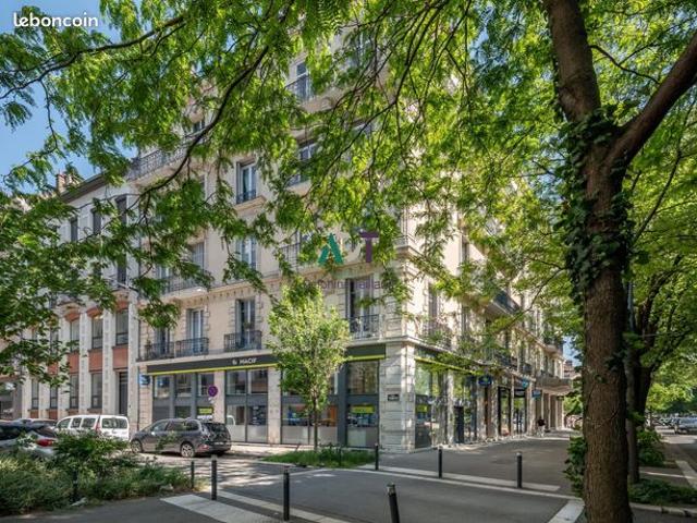 Appartement 5 pièces 129 m²