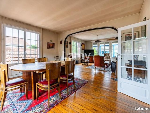 Appartement 5 pièces 130 m²