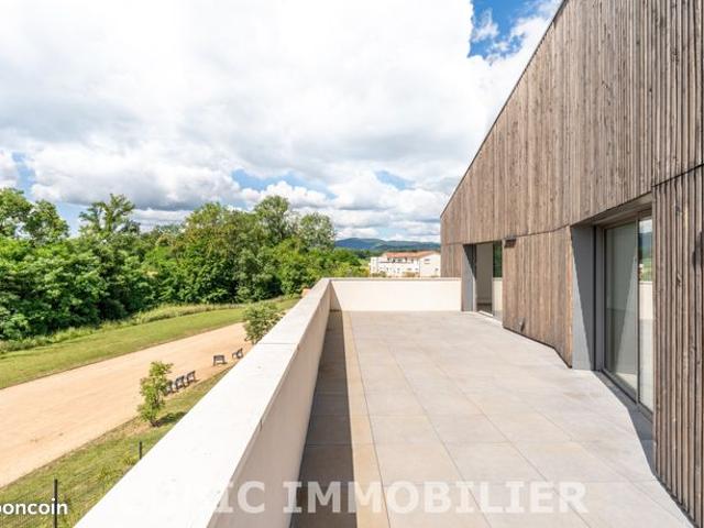 Appartement 5 pièces 130 m²