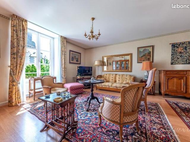 Appartement 5 pièces 130 m²