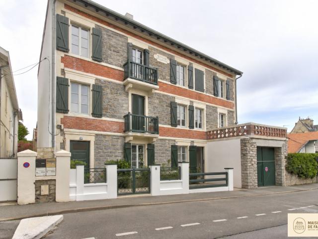 Appartement 5 pièces 130 m²