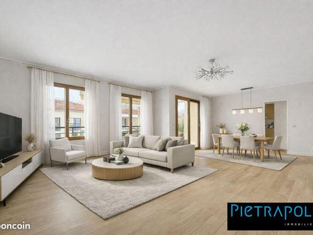 Appartement 5 pièces 130 m²