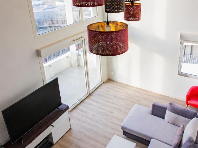 Appartement 5 pièces, 130 m² à louer à Bordeaux 33300