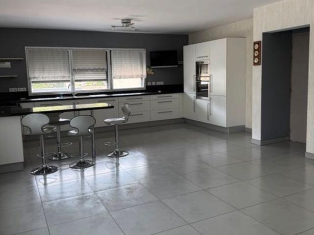 Appartement 5 pièces, 130 m² à louer à Lorient 56100