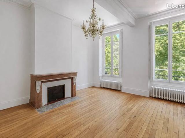 Appartement 5 pièces 131 m²