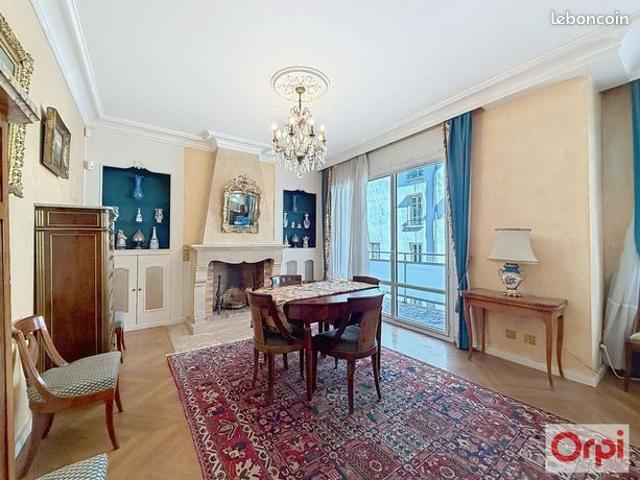 Appartement 5 pièces 131 m²