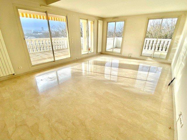 Appartement 5 pièces 132 m²