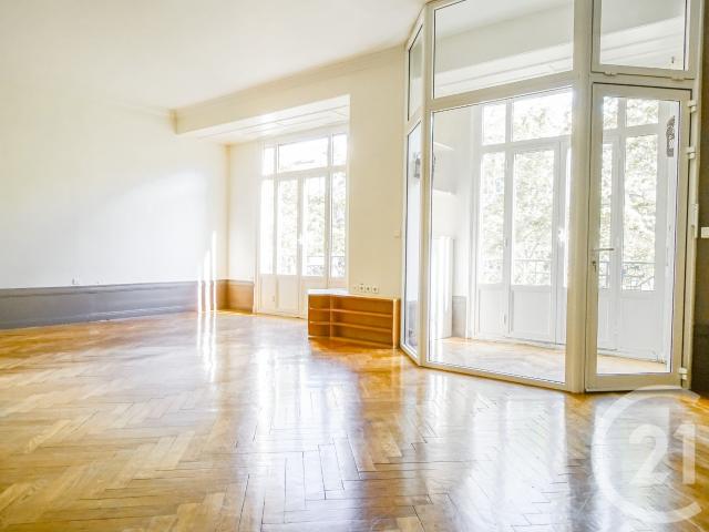 Appartement 5 pièces 135 m²
