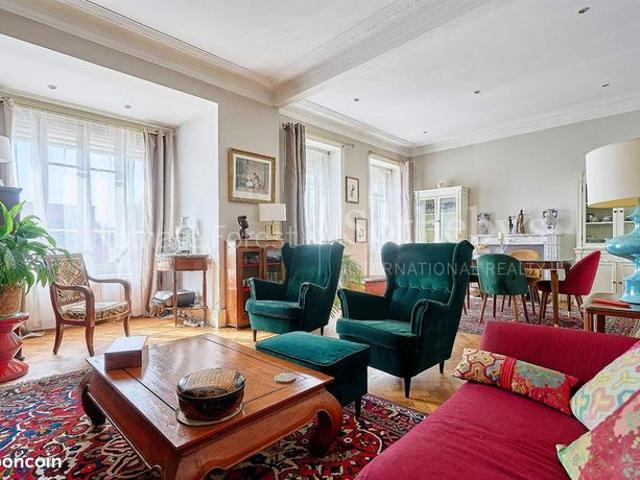 Appartement 5 pièces 135 m²