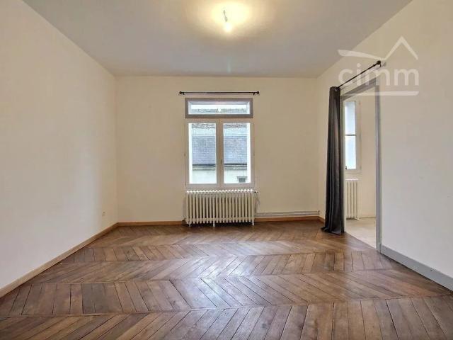 Appartement 5 pièces, 135 m² à louer à Langeais 37130