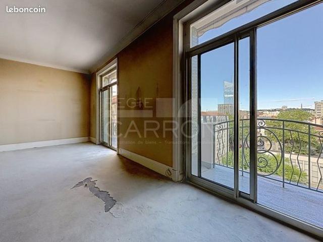 Appartement 5 pièces 136 m²