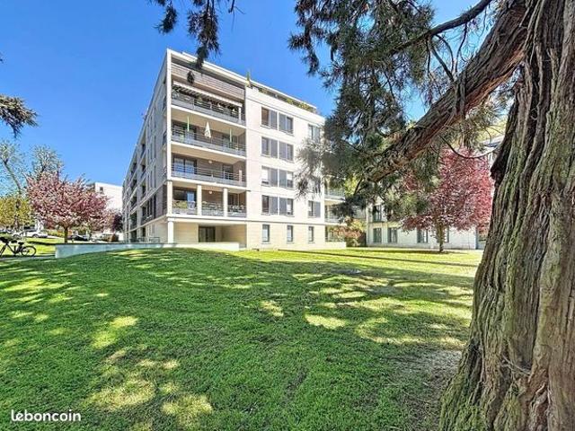 Appartement 5 pièces 136 m²