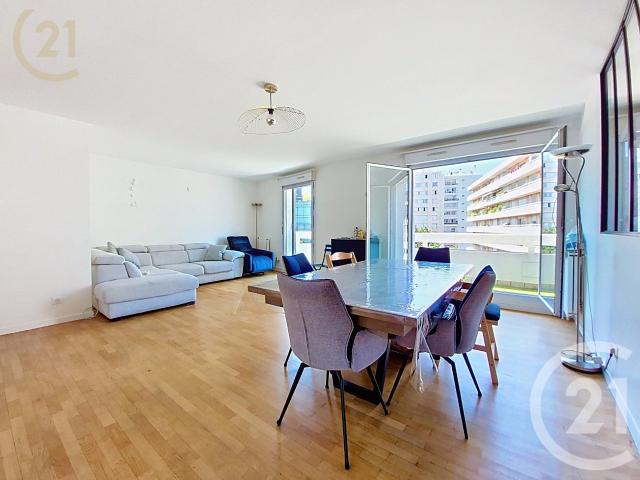 Appartement 5 pièces 136 m²