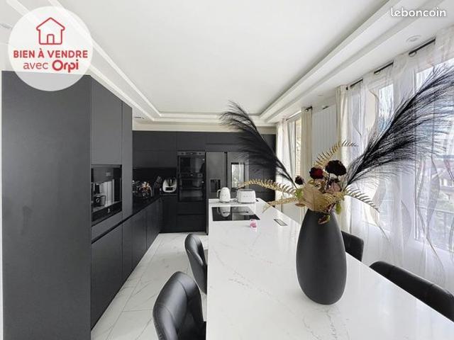 Appartement 5 pièces 136 m²