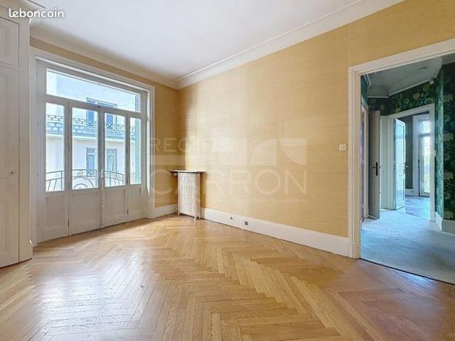 Appartement 5 pièces 136 m²