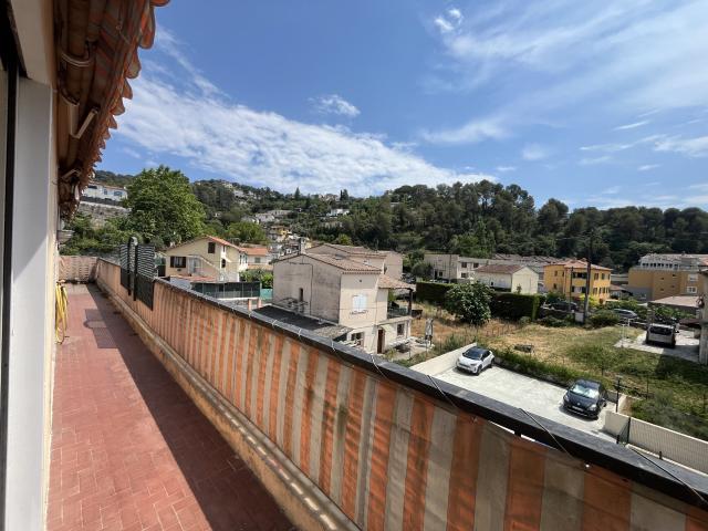 Appartement 5 pièces, 137 m² à louer à Drap 06340