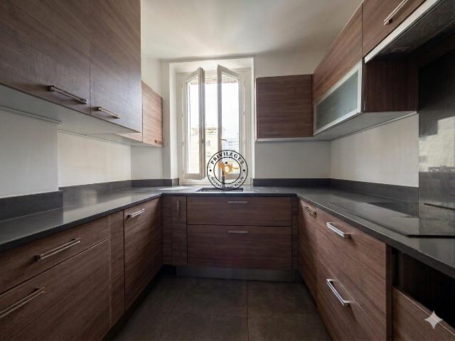 Appartement 5 pièces, 137 m² à louer à Paris 7 75007