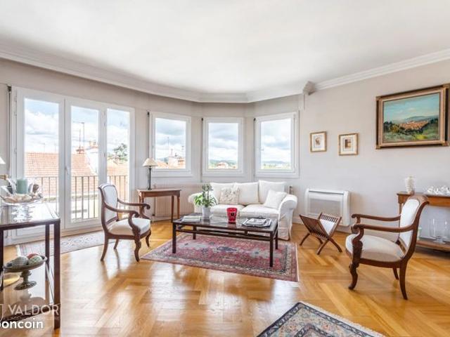 Appartement 5 pièces 138 m²