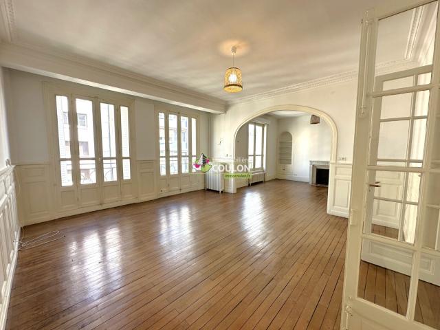 Appartement 5 pièces, 138 m² à louer à Clermont Ferrand 63000