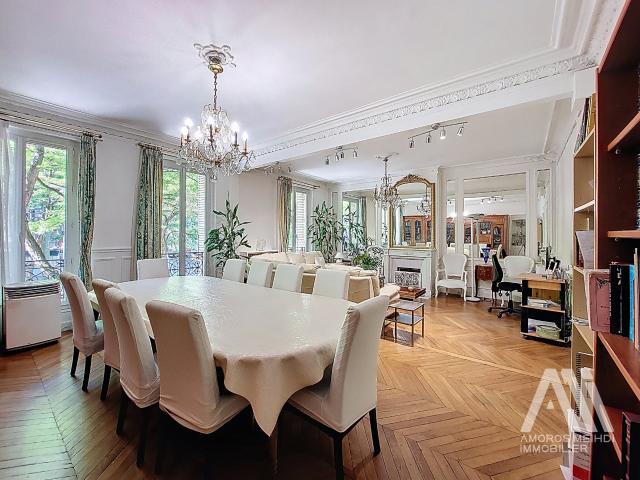 Appartement 5 pièces 140 m²