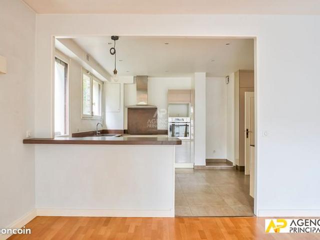 Appartement 5 pièces 140 m²