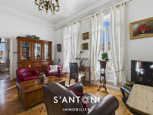 Appartement 5 pièces 140 m²
